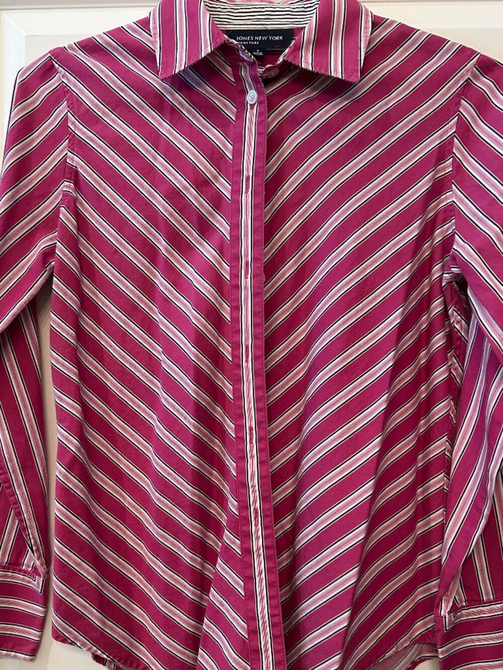 JONES NEW YORK SIGNATURE WOMEN'S PINK WHITE & BLACK STRIPE SHIRT SIZE SMALL